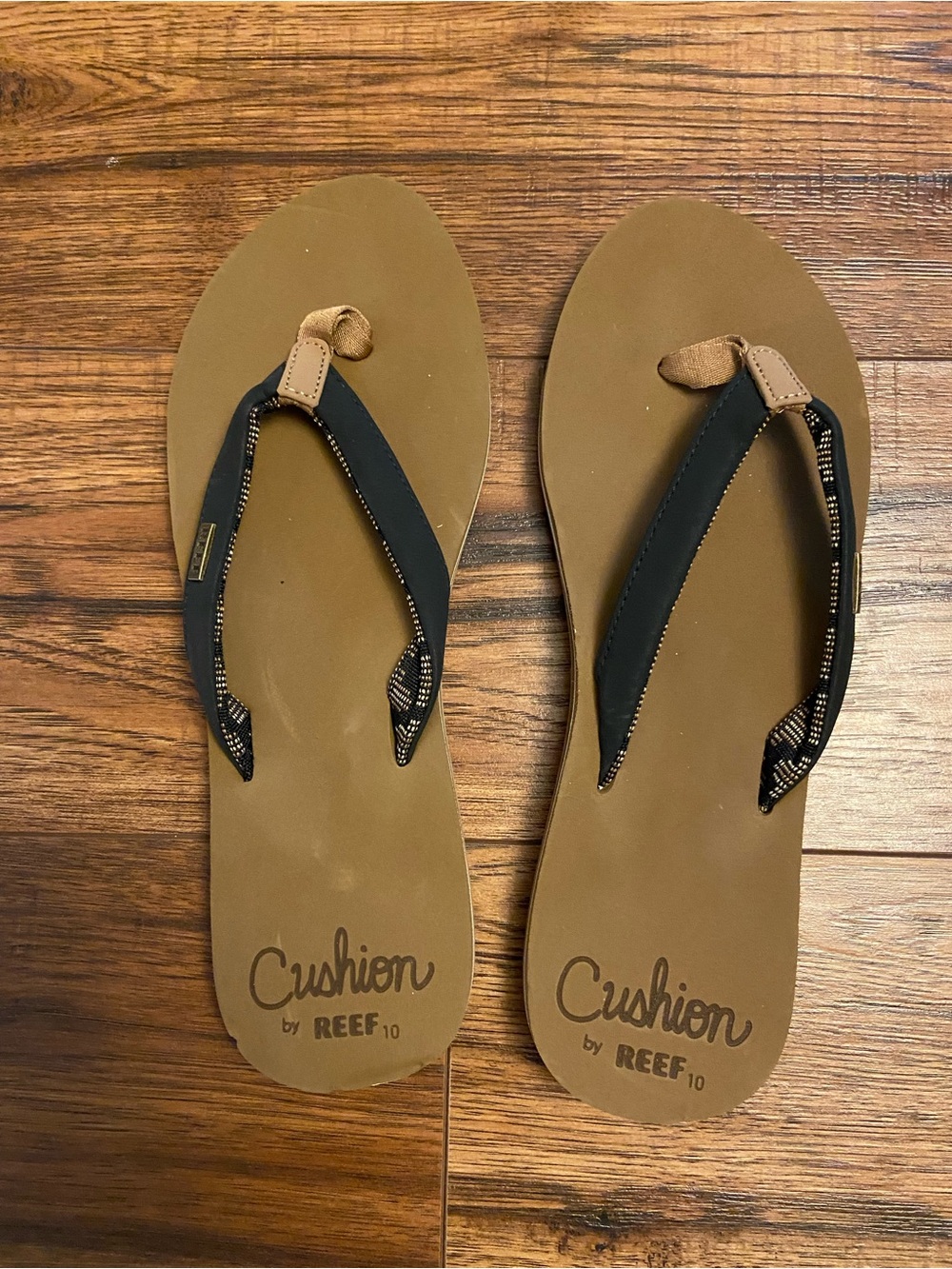 REEF BLACK/TAN CUSHION SAND POOL/BEACH FLIP FLOP SANDALS Women’s SIZE 10